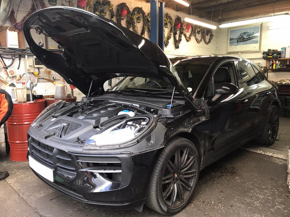 Porsche Macan Service Centre London