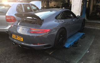 Porsche 991 Minor Service, New Tyres and flange nuts